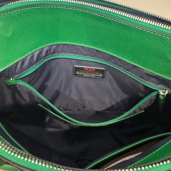 Green Tumi Vachetta leather laptop Handbag - Picture 3 of 8